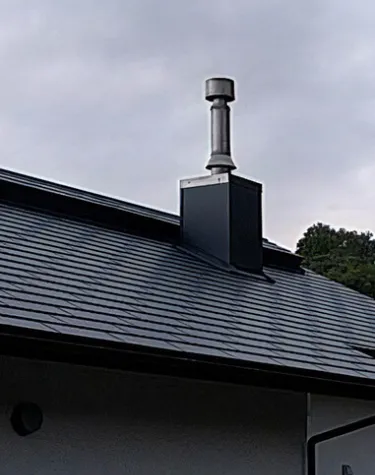 屋根出しチムニー型平屋建