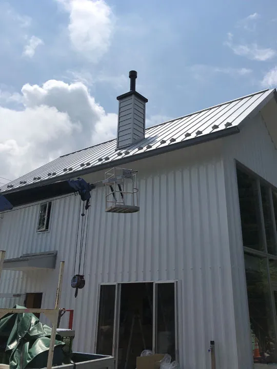 長野県軽井沢町に施工した薪ストーブ（暖らんコニファー マークX300）