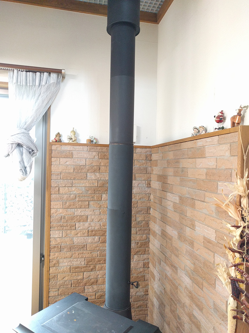 ハイブリットの薪ストーブで助かりました